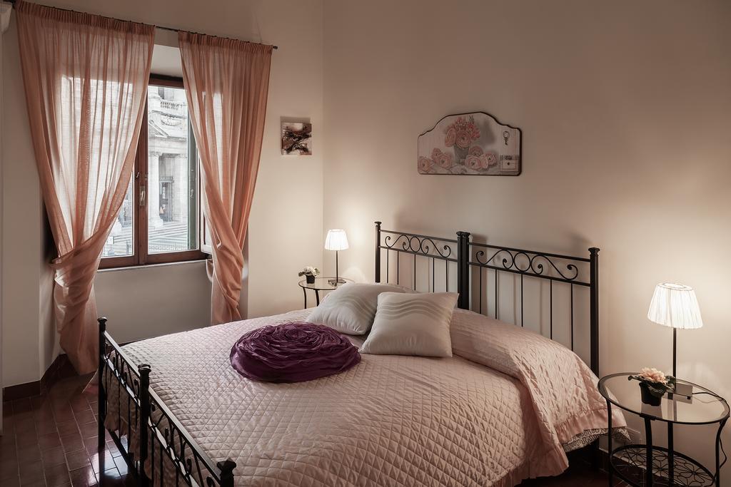 Glam Sm Maggiore Guest House Roma Dış mekan fotoğraf